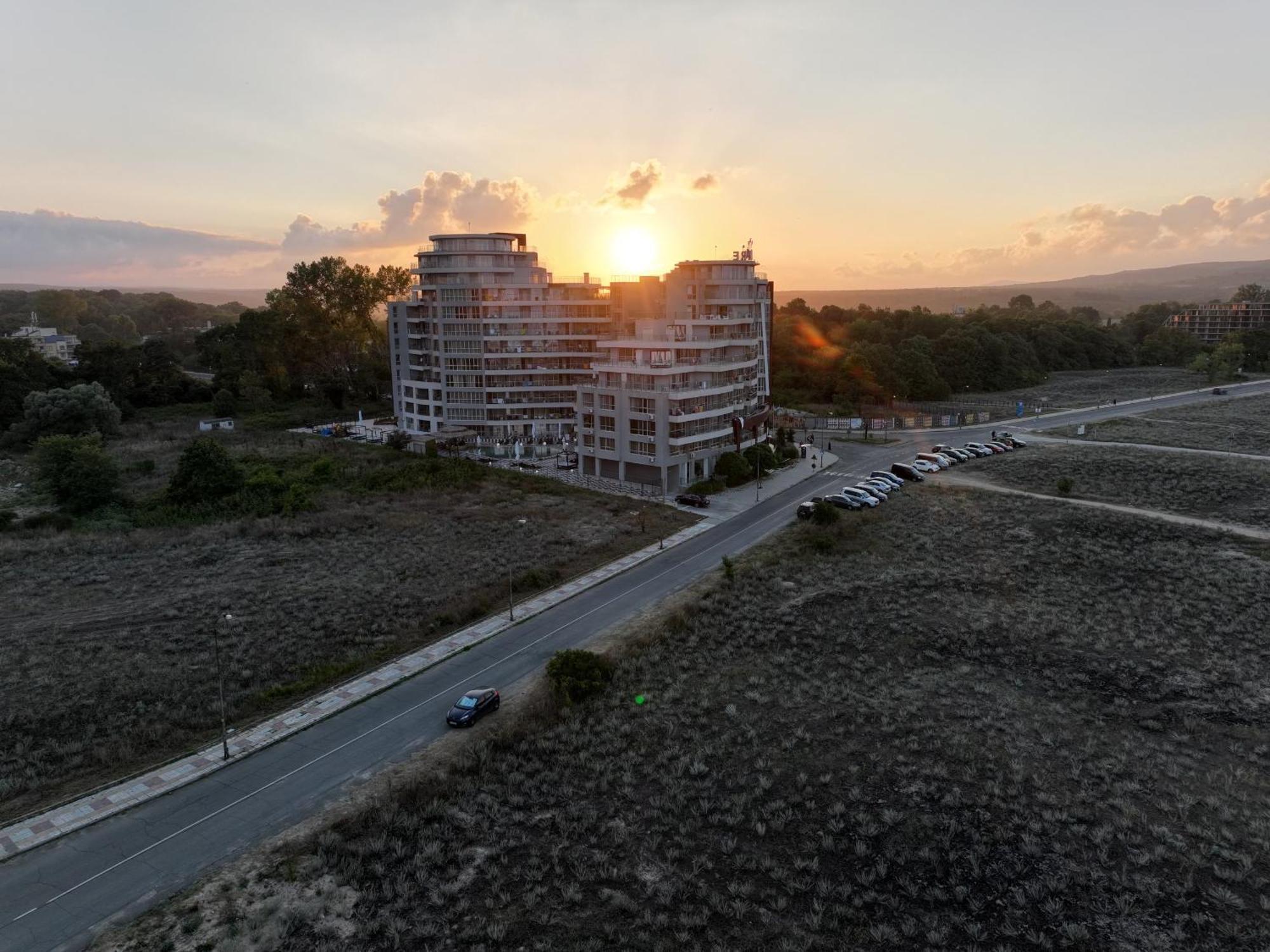 Allure Beach Resort Aparthotel Primorsko Ngoại thất bức ảnh